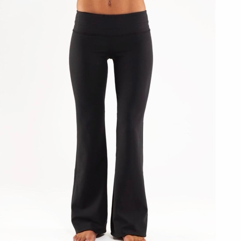 Lululemon Groove Pant Tall Size 6 Black Flare Yoga Pants W5604T 31” Inseam